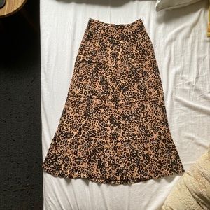 Aritzia Wilfred Leopard Print Midi Skirt